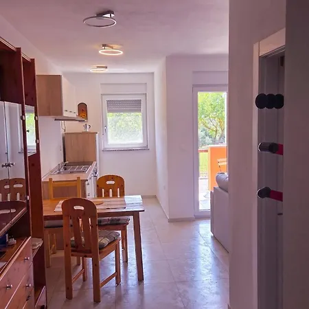 Rudan Apartment *